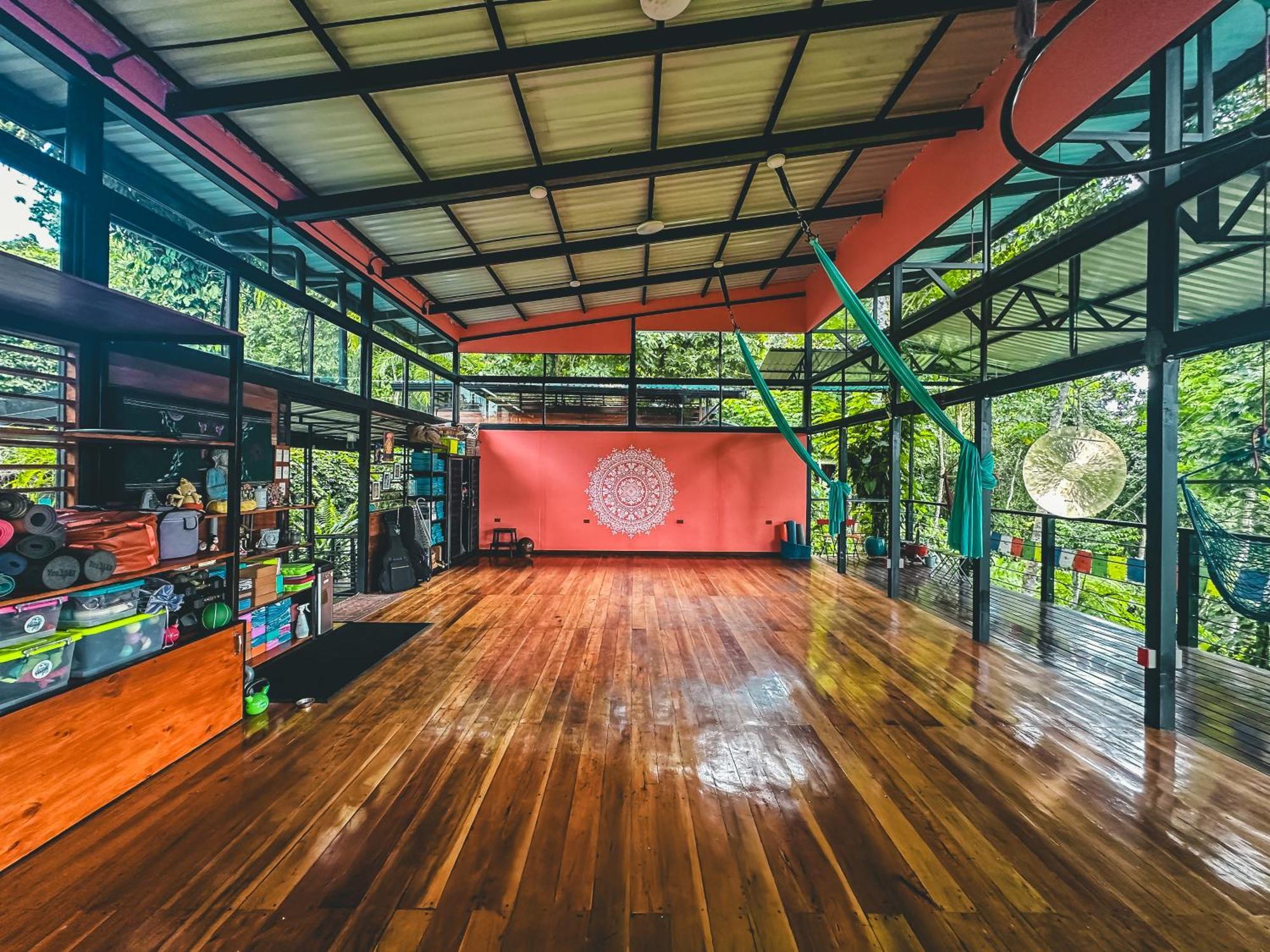 Selva Madre Eco-Sanctuary Cahuita Exterior foto